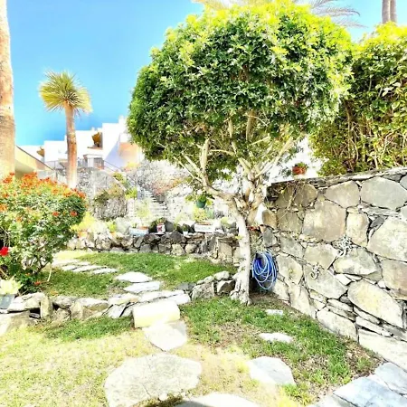 Cozy One Bedroom With Sea View, Pool, Wifi, Ac, Appartamento
