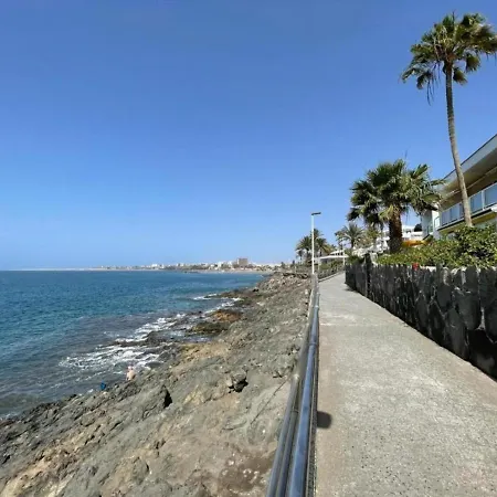 Cozy One Bedroom With Sea View, Pool, Wifi, Ac, Apartment *